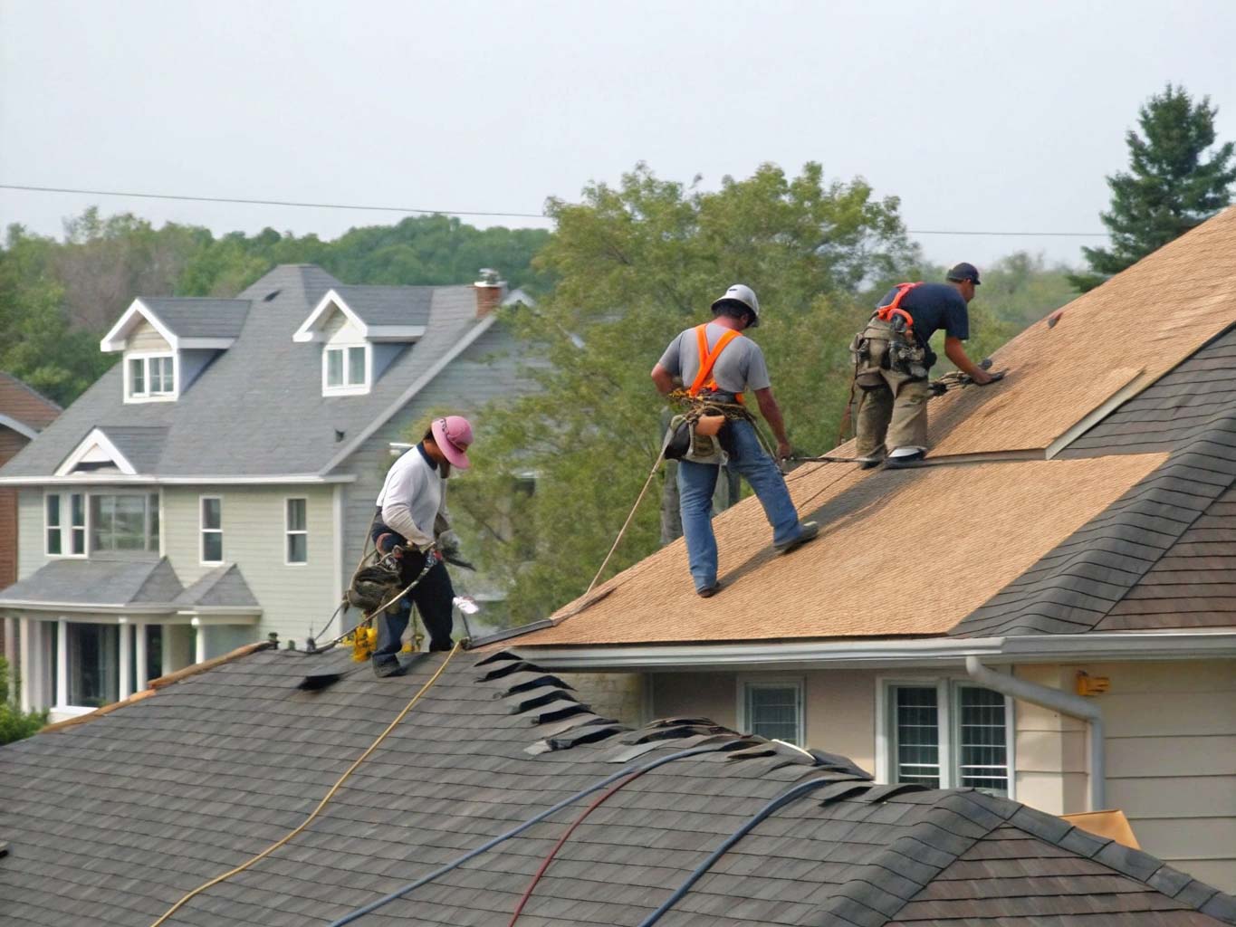 Roofing marketing agency hero image